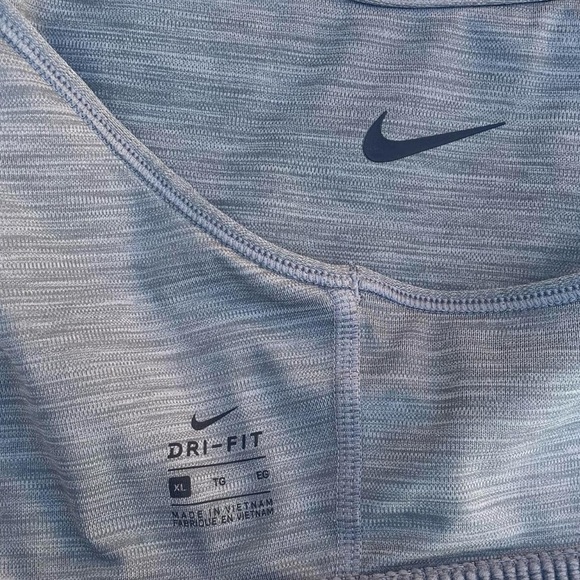Nike Women's Gray Sports Bra - Picture 3 of 3